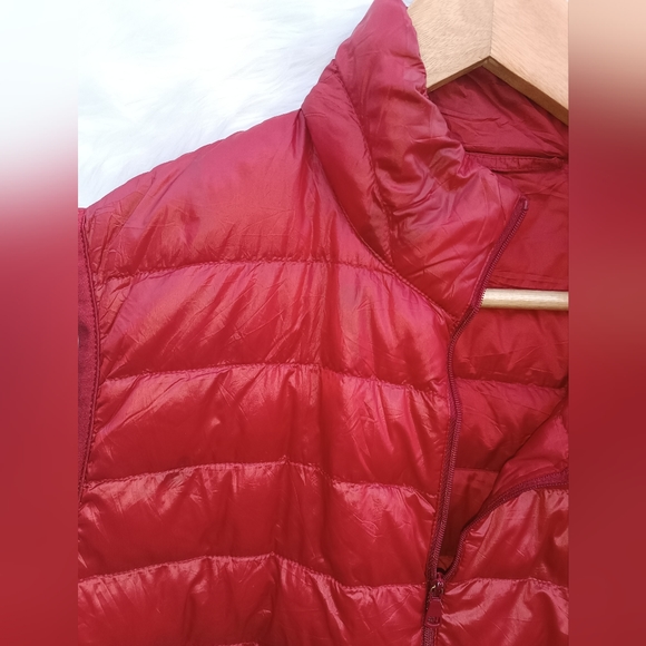 Uniqlo Puffer Vest - Picture 7 of 10